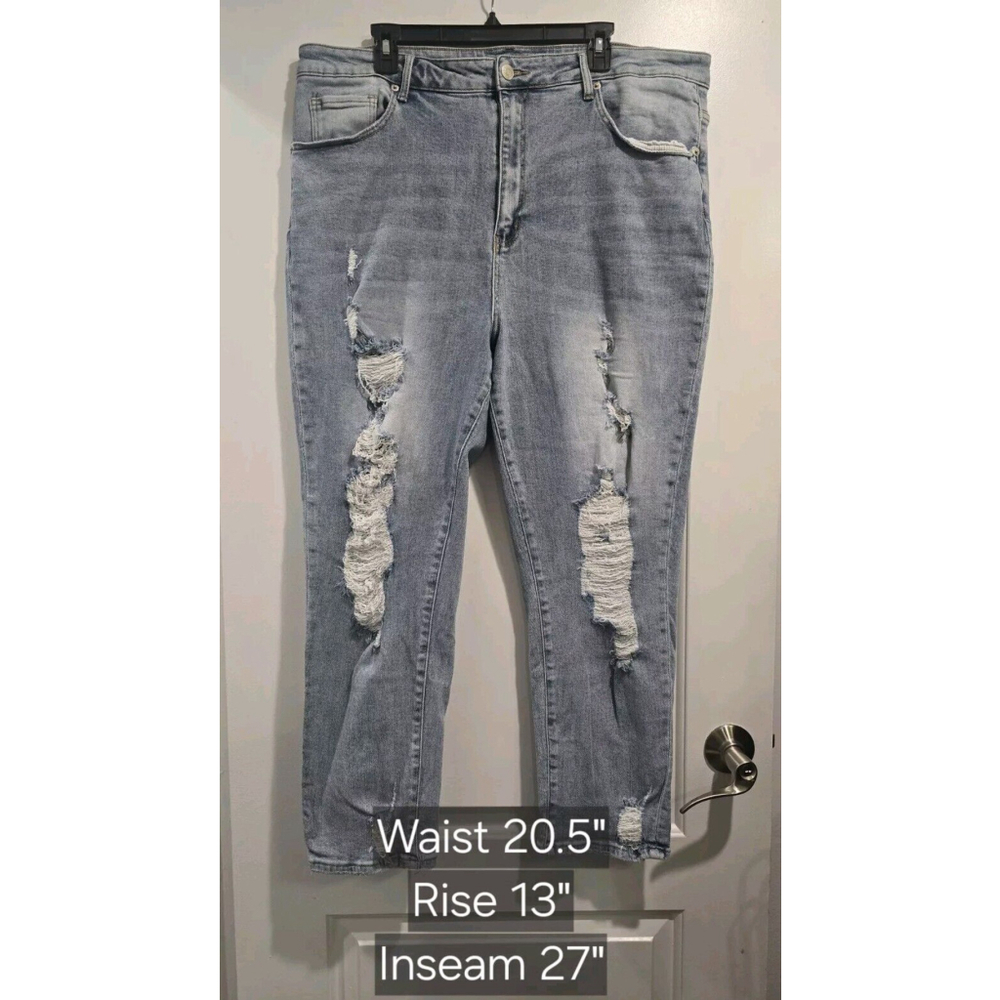Risen High Rise‎ Distressed Blue Jeans 3X Mom Light Wash Denim Stretch